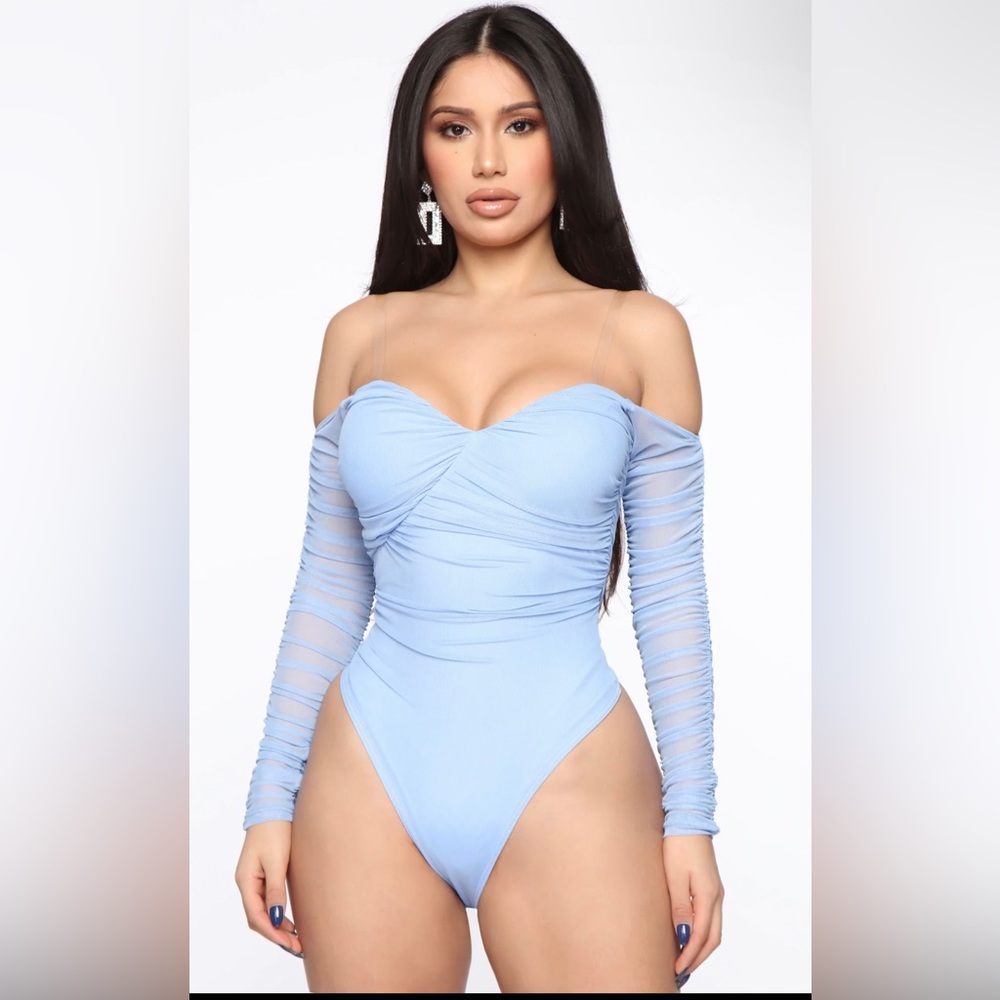 🆕🩵 Fashion Nova baby blue bodysuit 🩵🆕